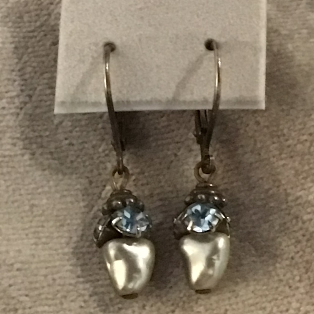 Pearl/ blue topaz drop earrings